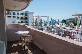 Гостевой дом Accommodation Royal Azur Добра-Вода Двухместный номер с 1 кроватью и балконом, вид на море-99
